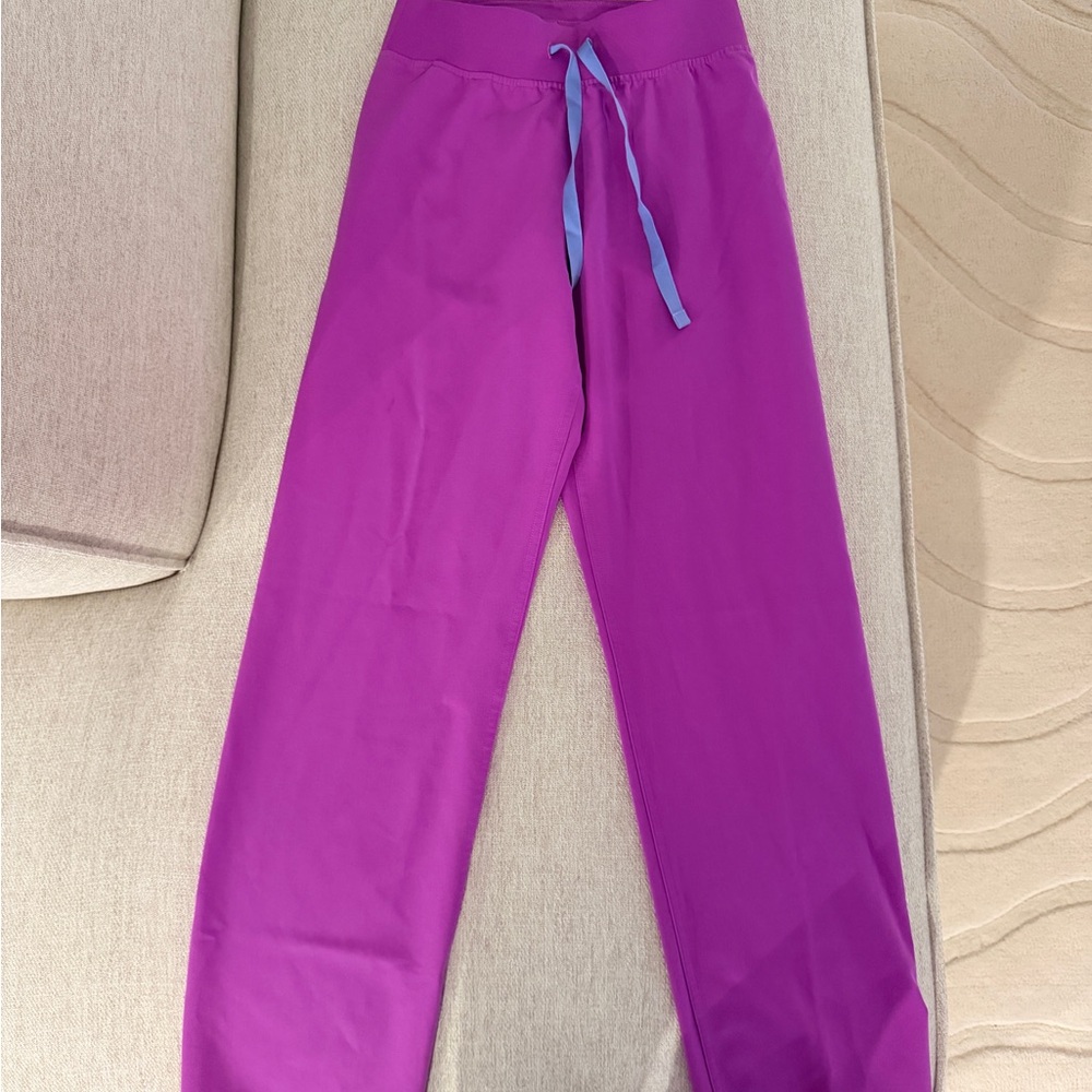 FIGS Livingston Scrub Pants XS Petite Ultraberry High Waisted Straight Leg EUC